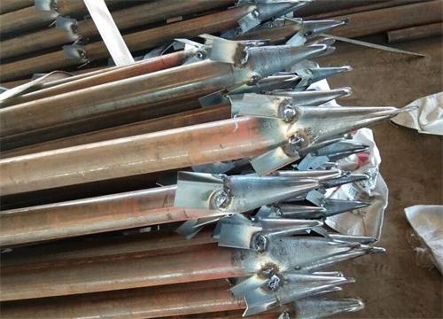 鱼峰管棚钢花管